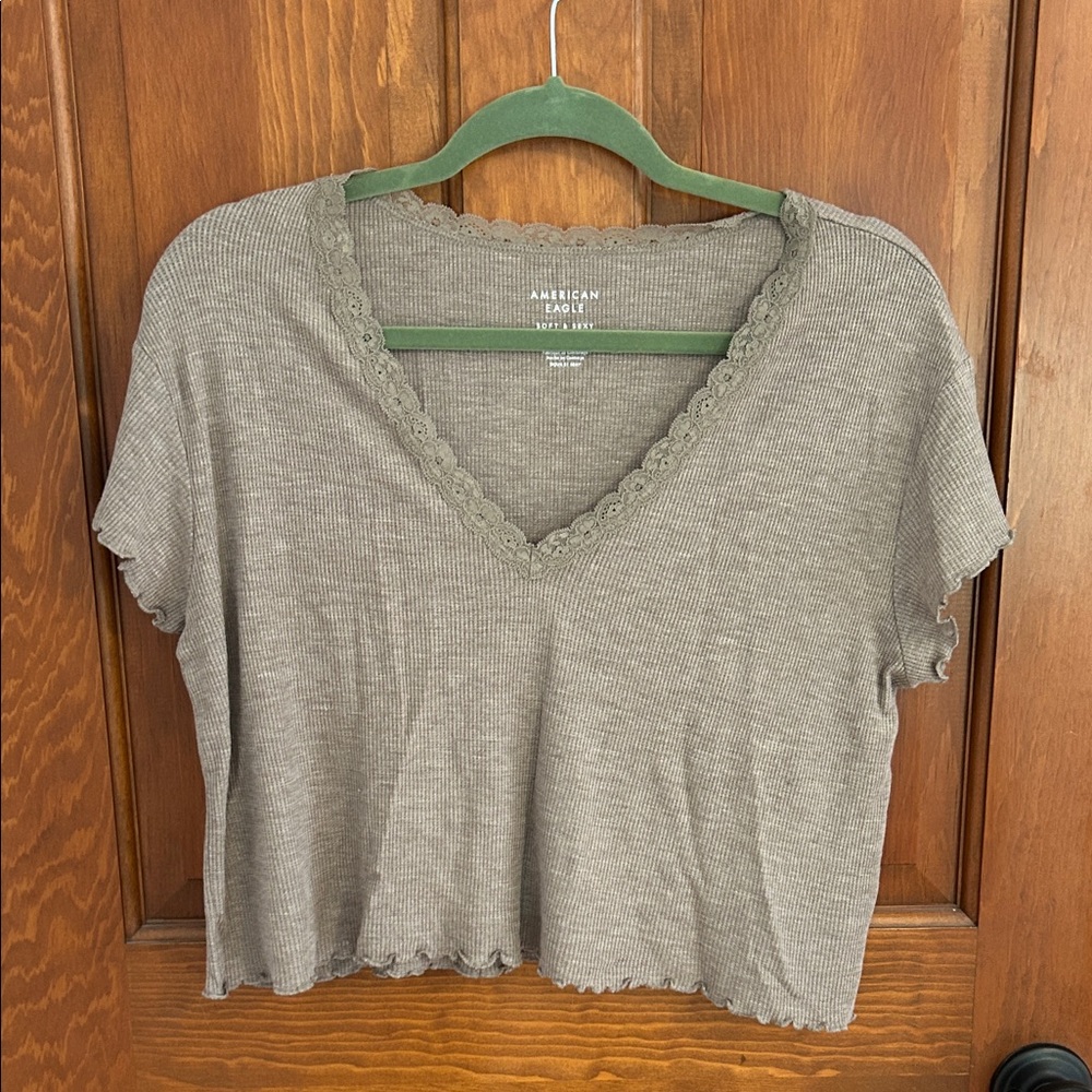 American Eagle Outfitters Women's light brown boxy crop V-Neck Top